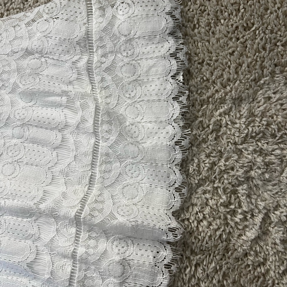MOONRIVER DRESS SIZE JUNIOR LARGE BEAUTIFUL LACE NWT - Picture 10 of 16